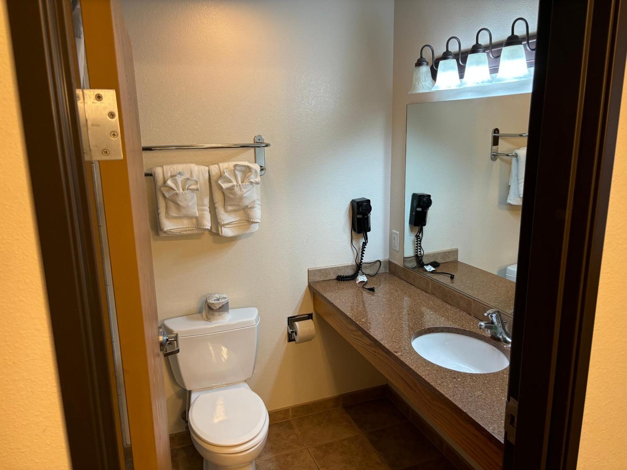 Super 8 By Wyndham Rexburg Hotell Eksteriør bilde