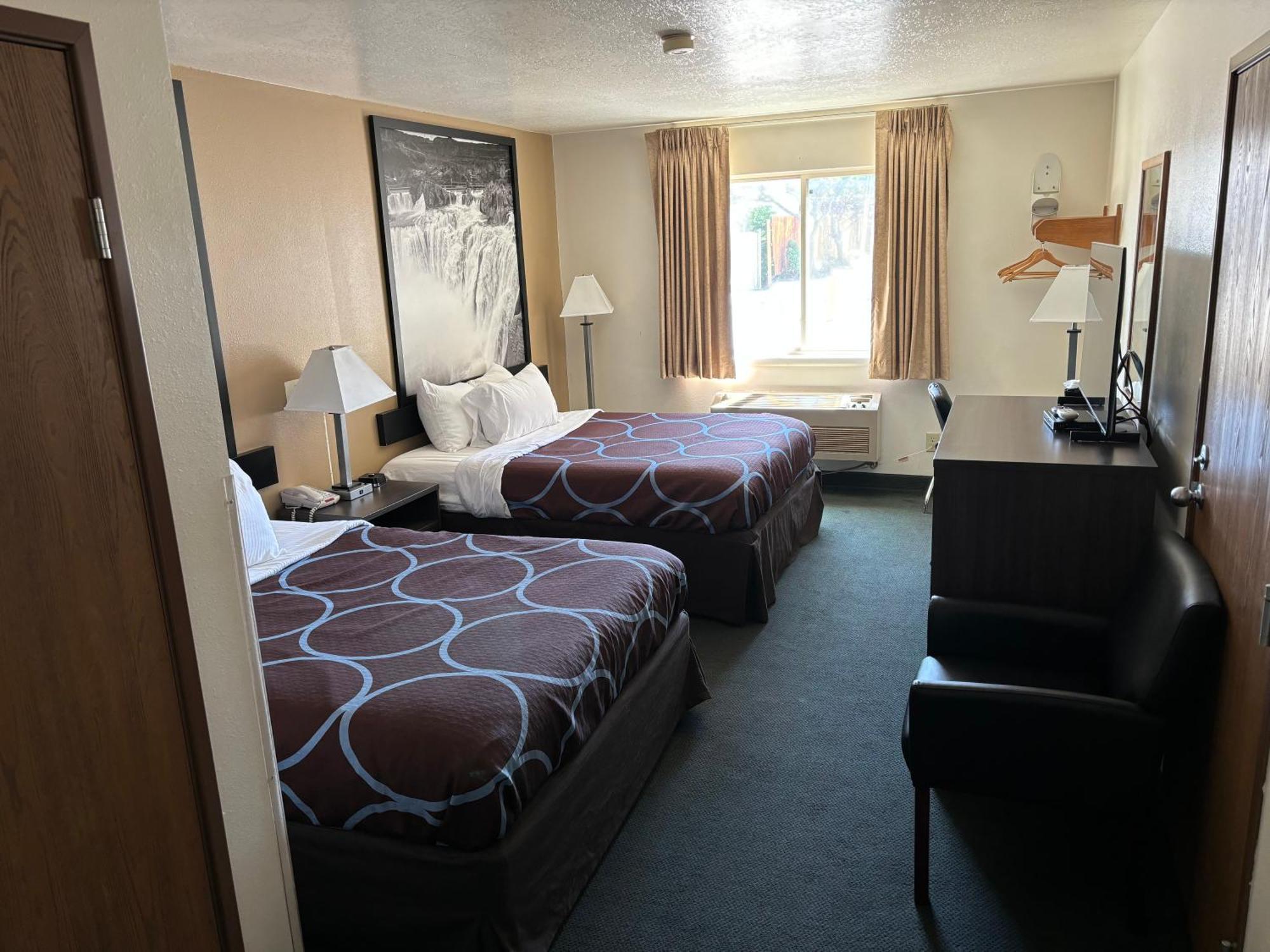 Super 8 By Wyndham Rexburg Hotell Eksteriør bilde