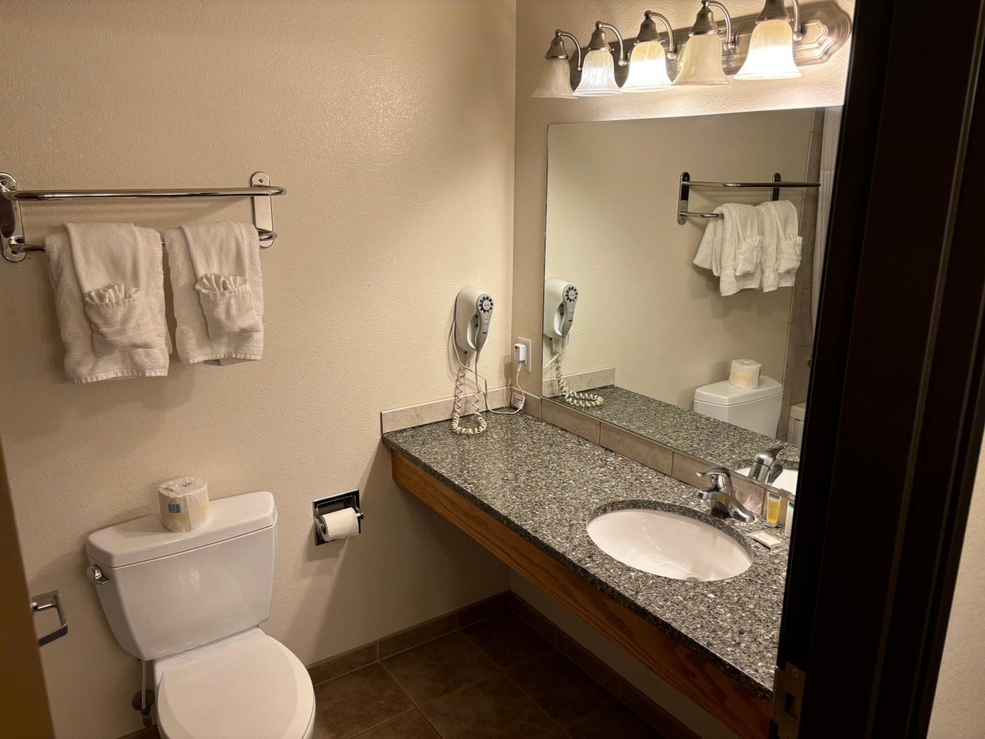 Super 8 By Wyndham Rexburg Hotell Eksteriør bilde