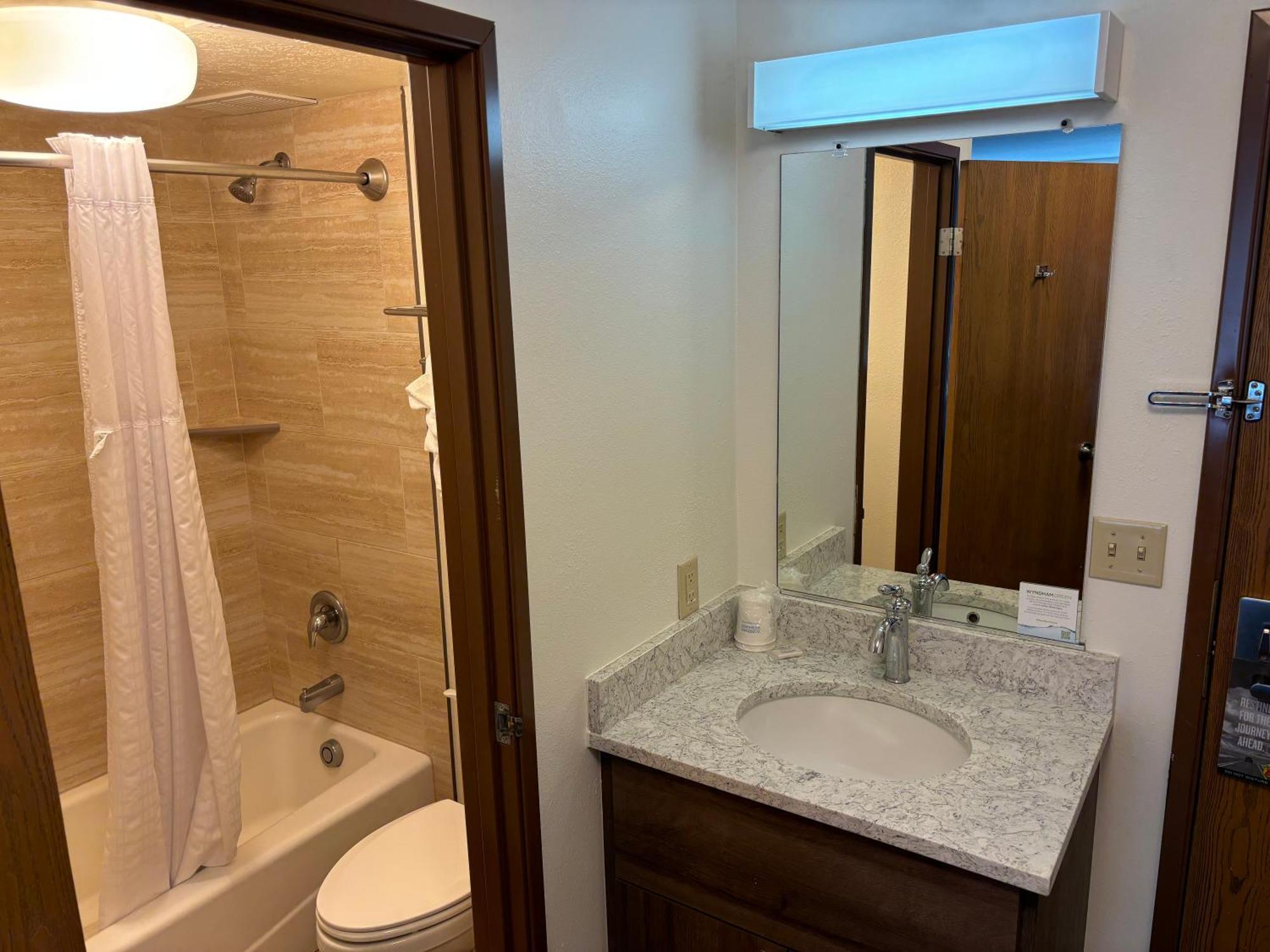 Super 8 By Wyndham Rexburg Hotell Eksteriør bilde