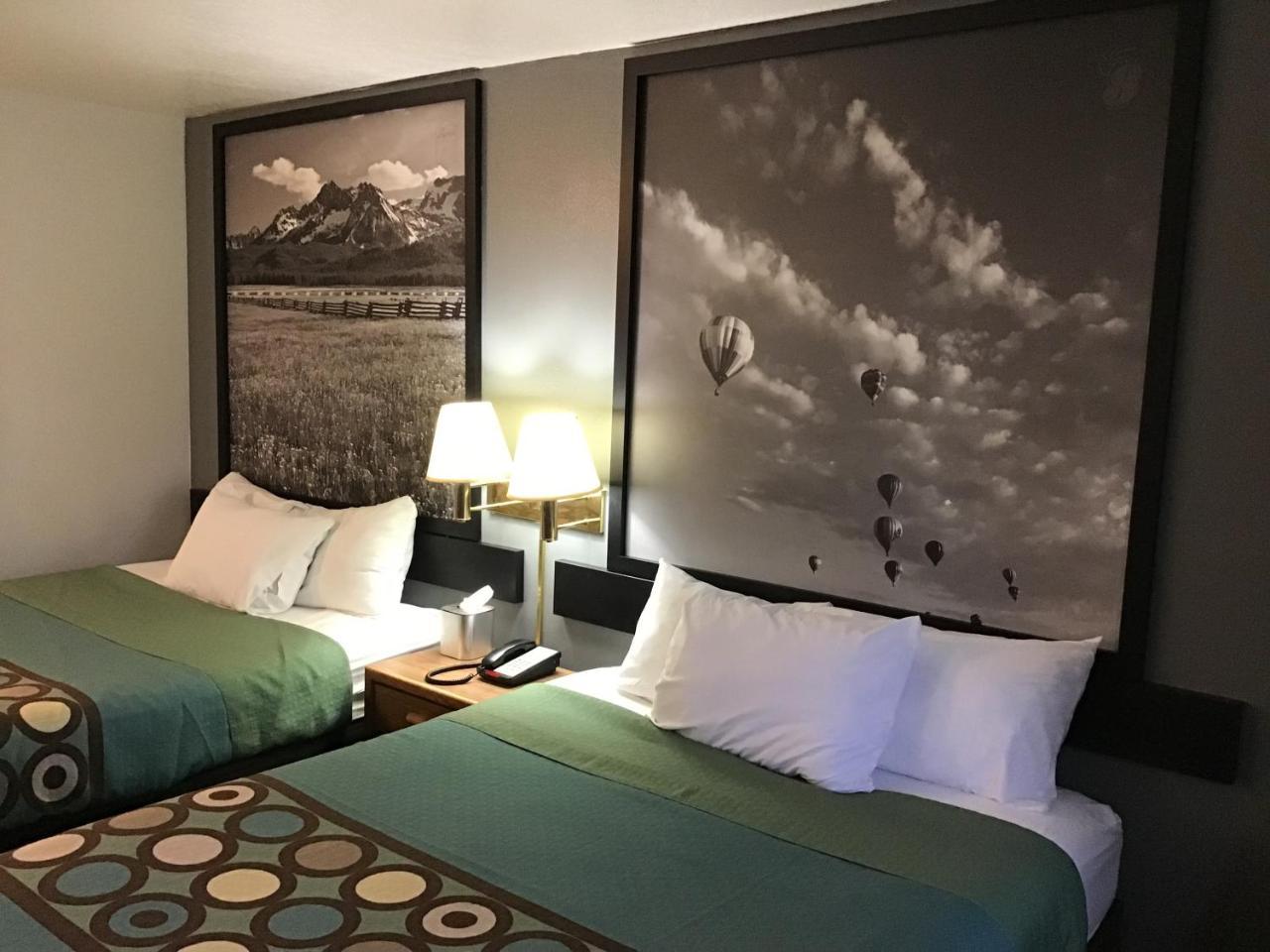 Super 8 By Wyndham Rexburg Hotell Eksteriør bilde